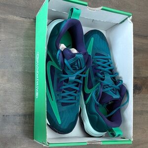 Nike Teal and Navy Athletic Shoes